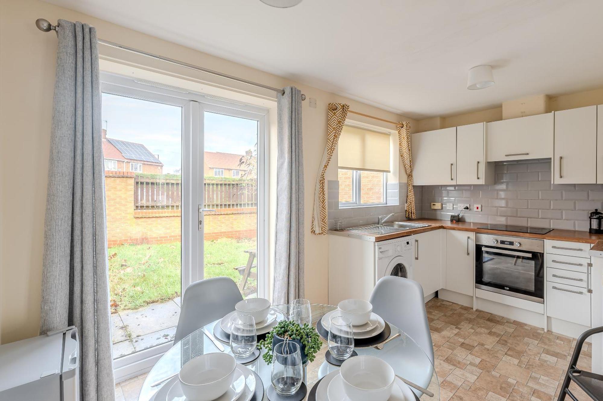 Quiet House, Prkg-3 Cars, Contractors & Families, York Centre 10Mins Villa Exteriör bild